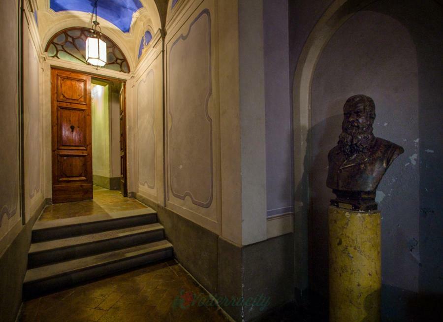 渥尔特拉Residenza Storica Palazzo Ricciarelli别墅 外观 照片